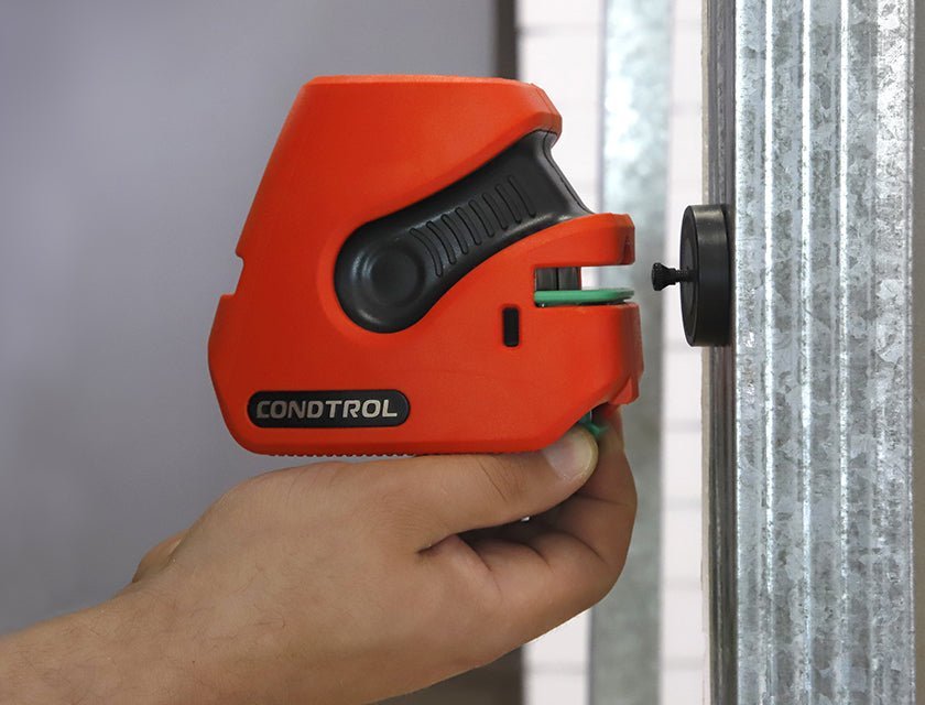 Kreuzlinienlaser NEO G220 im Einsatz