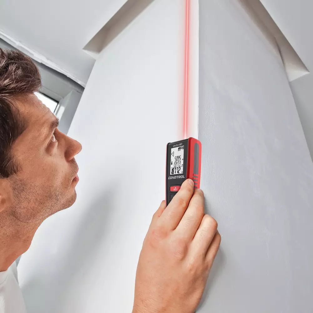 Ausklappbarer Anschlag des CONDTROL Vector 60 für flexible Messungen aus Ecken